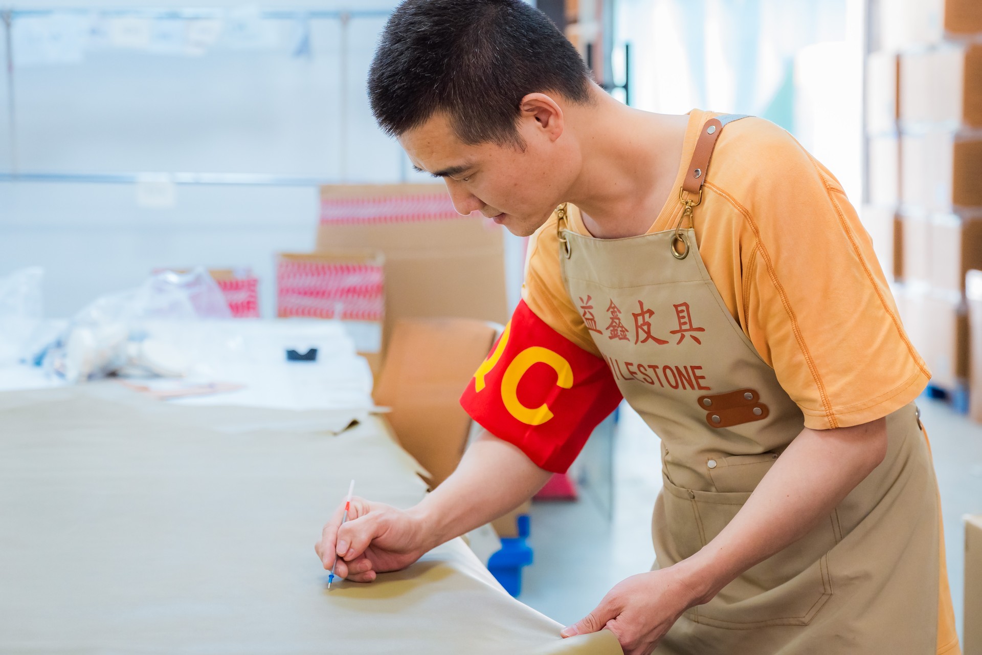 M-leather-material-appearance-inspection-02-1920